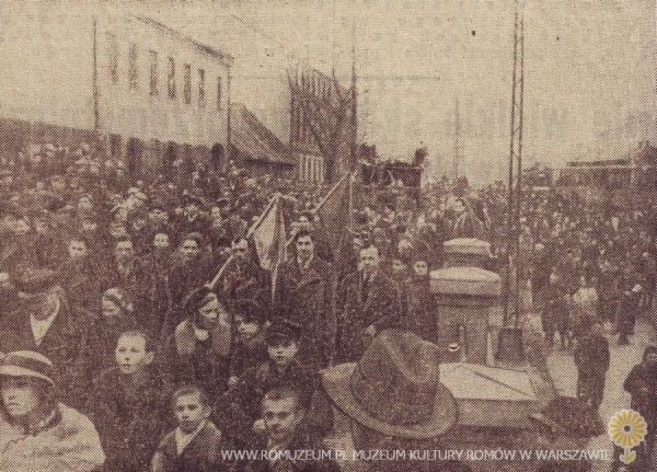 Orszak pogrzebowy ze zwłokami kr&oacute;la Kwieka