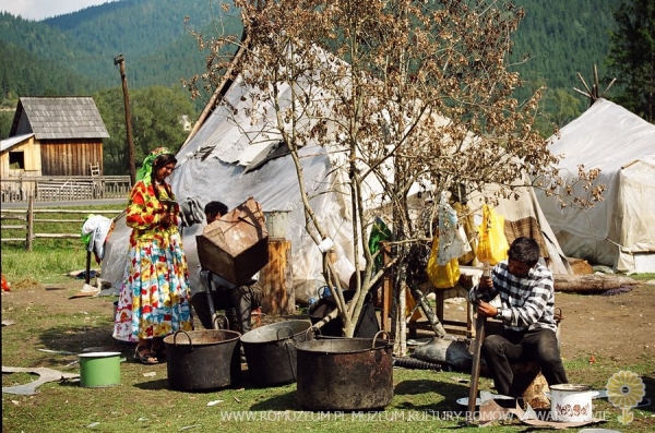 Ob&oacute;z wędrownych kotlarzy