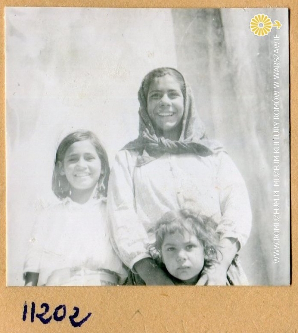 Beja, Portugalia, grupa trzech dziewcząt (2)