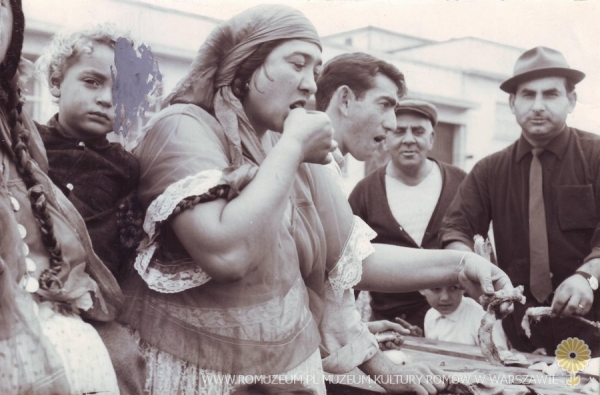 St&oacute;ł, posiłek, Kełderasze