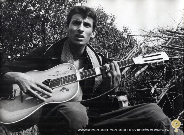 Michaj Burano "Ranny w lesie"